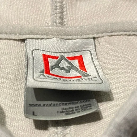 WOMEN’S AVALANCHE OUTDOORS SUPPKY COMPANY HOODIE - Picture 2 of 5